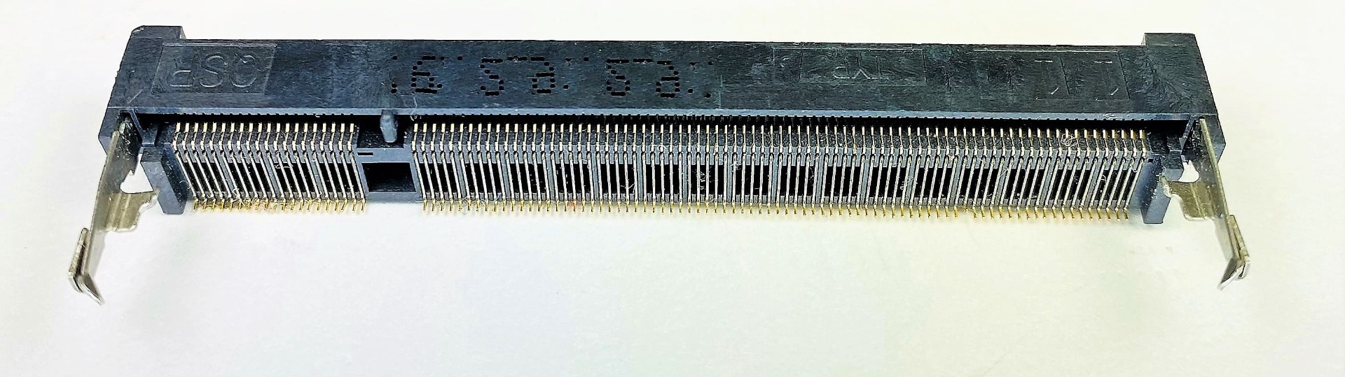 SO-DIMM DDR4 connector, Horizontal Type, Standard Type, Pitch=0.5mm, 260pins, H=4.0mm, 1.2V